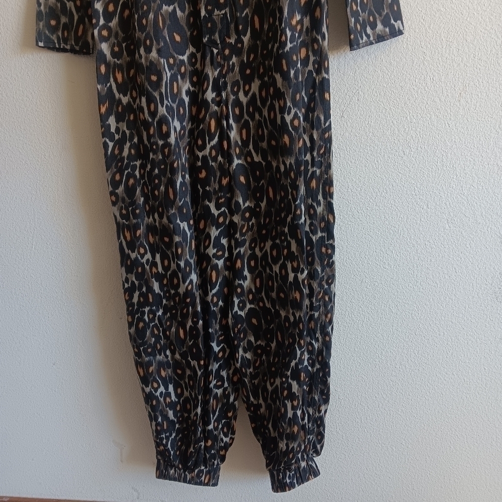 EUC R13  size XS Animal Print Jumpsuit . Missing belt - Picture 8 of 10